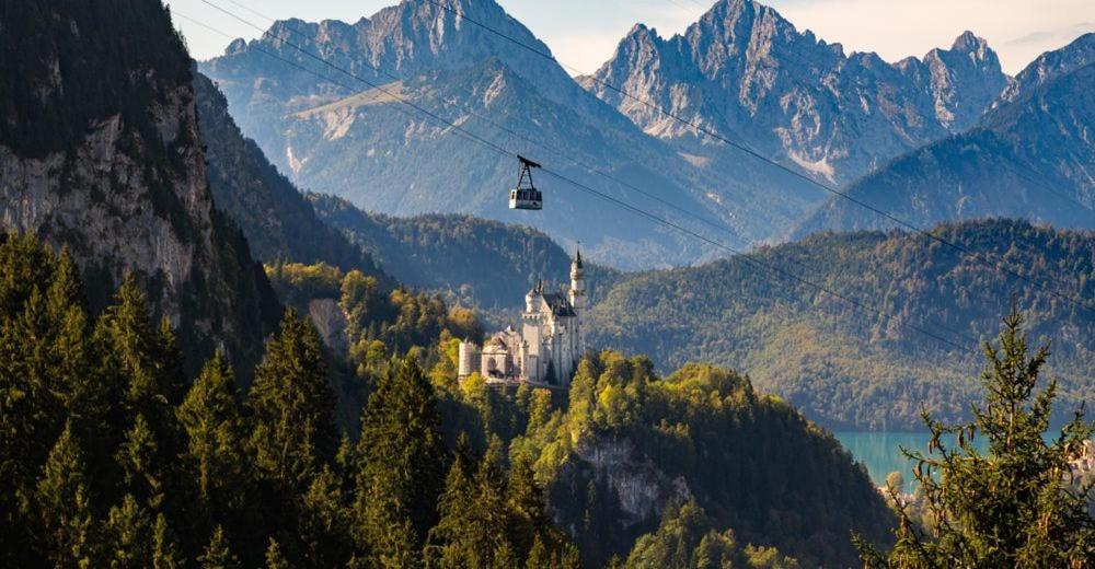 2023 NEU erbaute Ferienwohnung Lory mit Schlossblick in ruhiger Lage Halblech Exterior foto